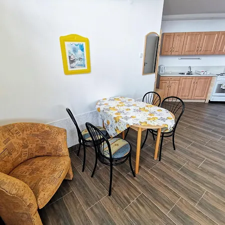 Διαμέρισμα Napospart 28